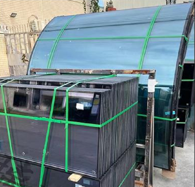 Greenhouse glass sealant heater